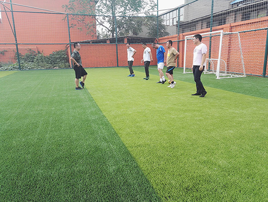 我们共一队,我们似一人——PA旗舰厅户外活动打造狼性团队